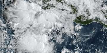 Hurricane forecasters issue warning as tropical storm Mario moves toward US coast