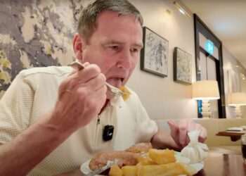 ‘I tried Gordon Ramsay’s £29 fish and chips – there was just one issue that let it down’