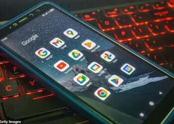 Outrage as Google goes down kicking users out of accounts across America