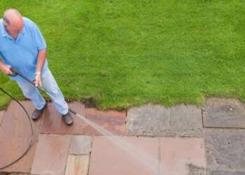 Householders warned not to use pressure washer to clean garden slabs