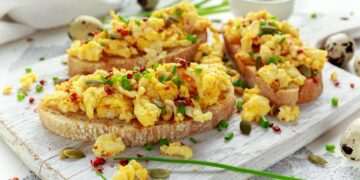 Transform scrambled eggs into a ‘taste sensation’ with just 2 ingredients