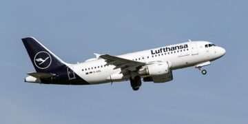 Two teenage plane passengers are ‘stabbed with metal fork during mid-flight attack’