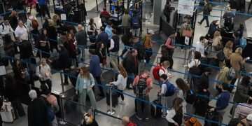 Dire warning for Americans traveling to see family on Thanksgiving as shutdown WILL wreak havoc during holidays