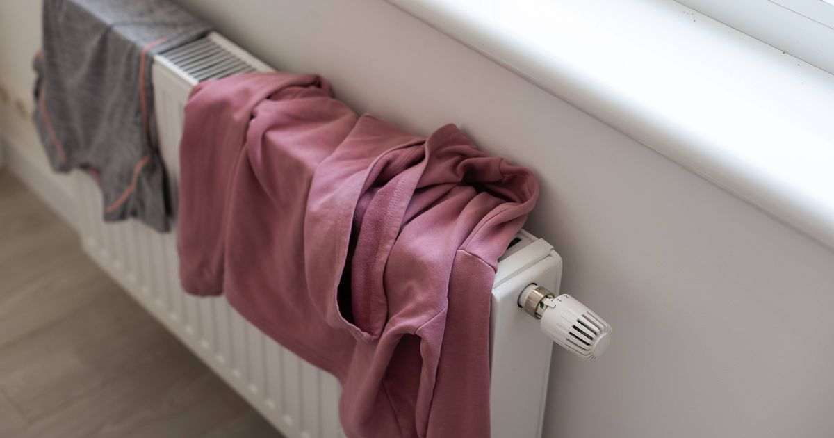 Dry clothes faster this winter without radiators or heated airers by using cheaper and safer method