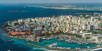 Warning to tourists as world’s first ban on smoking cigarettes is enforced