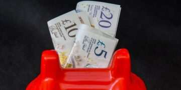 DWP set to abolish two benefit schemes in early 2026