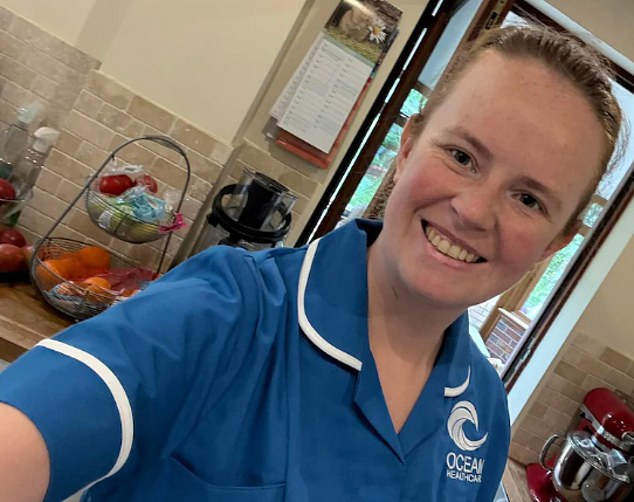 Paramedic who claimed sister was in hospital to get off work is fired after sibling’s Facebook account showed her putting up Christmas decorations at home