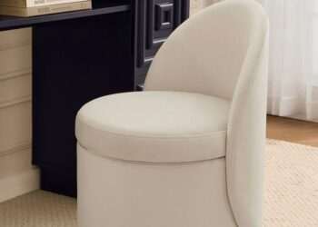 Dusk shoppers ‘could not be happier’ with storage stool amid ‘fast selling’ price cut