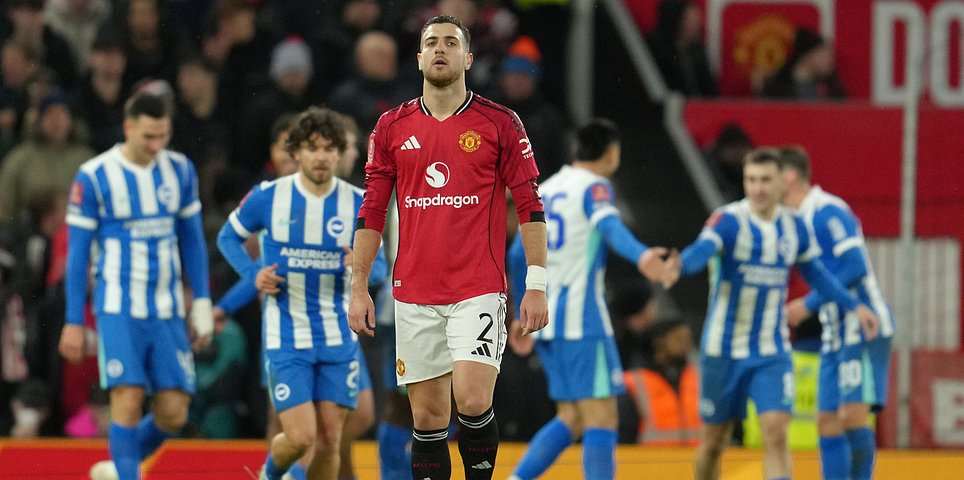 Manchester United vs Brighton – FA Cup third round LIVE: All the reaction as Danny Welbeck dumps Red Devils OUT of the cup with Shea Lacey sent off late after Benjamin Sesko strike