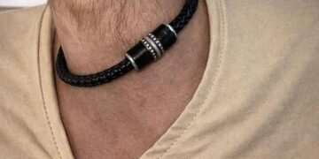 Optical illusion photo of a man goes viral as people can’t work out which body part it shows – so can YOU figure it out?