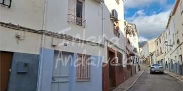 You CAN still snap up a bargain Spanish holiday home: Ultimate guide to where to buy property for little as £17,500 – and how to avoid Spain’s 100 per cent expat tax