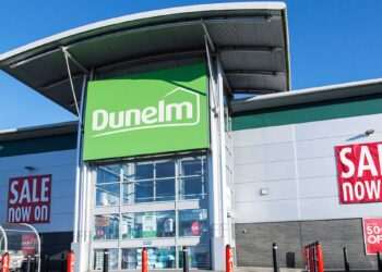 Dunelm’s £44.75 marble table adds ‘elegance’ to any space ‘so similar’ to M&S £249 version