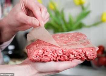 Urgent health notice issued for ground beef sold in six states after customers find METAL shards in food