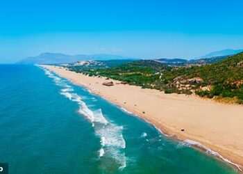 Turkey holidays are half the price they were in 2024 – here are the 10 best things to do there and the hidden gems