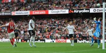 Arsenal vs Fulham – Premier League LIVE: Latest score and updates as Gunners cruise to vital victory in title race