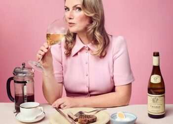 I lost 5lbs in just three days thanks to the Vogue diet. You might not believe me, but this is exactly how it works and how you can lose weight too… while enjoying wine and steak!