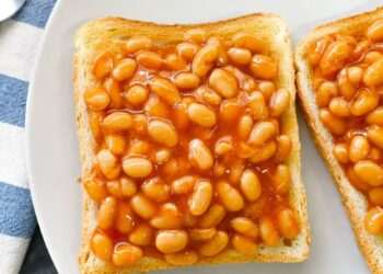 Make baked beans taste even better by adding one ingredient while heating them up