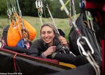 British adventurer becomes the first woman to cross the Atlantic Ocean in a hydrogen gas balloon