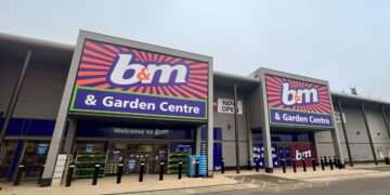 ‘Keep cool’ with B&M £6 fan offering ‘5 hours of perfect cooling on-the go’
