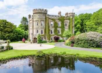 Breathtaking Ayrshire castle on the market for £3 million in ‘rare opportunity’