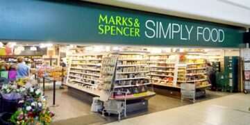 M&S shoppers urged to visit at specific time to bag yellow sticker discounts