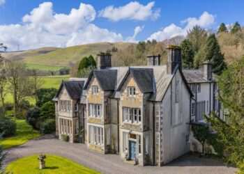 This stunning rural Scottish mansion is same price as a three bedroom city flat