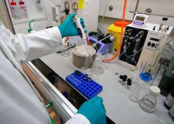 AstraZeneca ditches lung cancer treatment trial