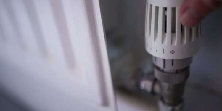 Hundreds affected by cancelled orders of heating oil to get compensation