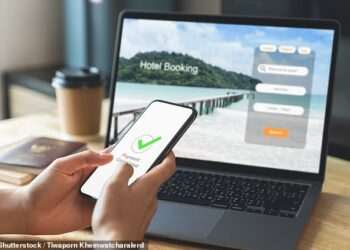 Set your alarm! Travel expert says early this Sunday is one of the best times to book a last-minute bank holiday getaway