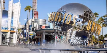 Universal Studios Hollywood measles warning: Theme park visitors put on alert after visitor is diagnosed with world’s most infectious disease