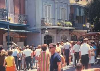 ‘Time travel’ claims erupt after family spots shocking detail in Disneyland photo from the 1960s